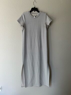 SPANX Black & White Striped Short-Sleeve Maxi